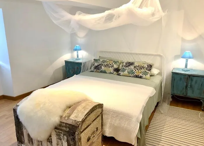 The Cliffs - Le Village Sarridal 別荘 サンタマルタ・デ・オルティゲイラ