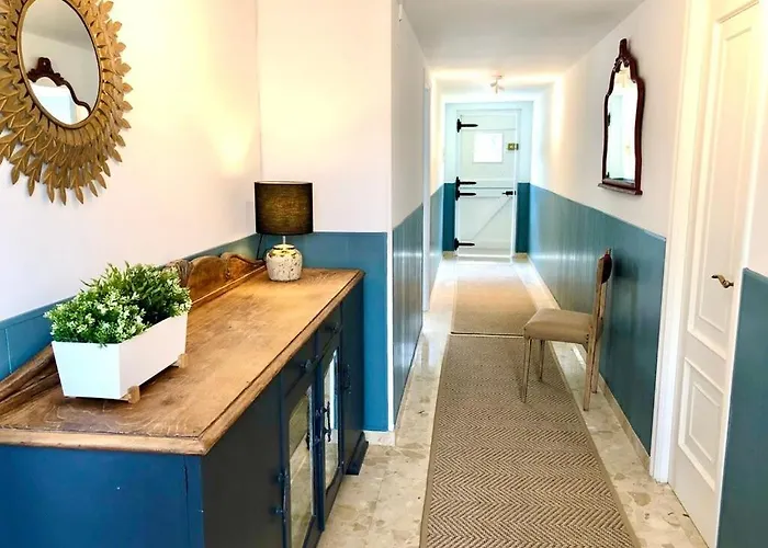 別荘 The Cliffs - Le Village Sarridal サンタマルタ・デ・オルティゲイラ